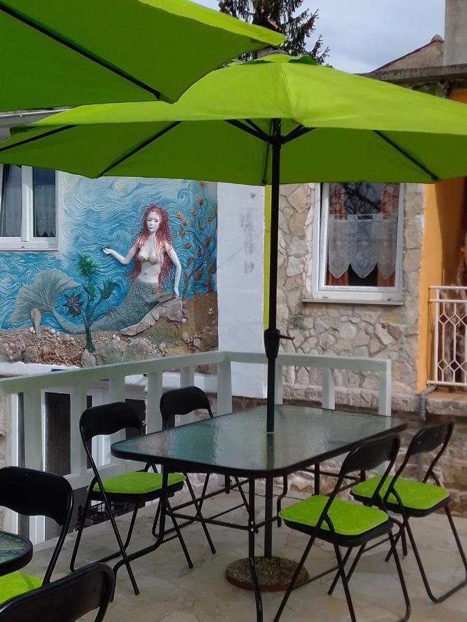 Apartman Sirena Pićan Εξωτερικό φωτογραφία