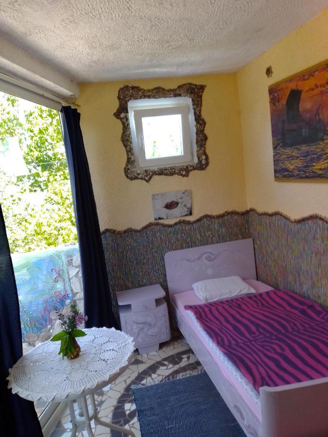 Apartman Sirena Pićan Εξωτερικό φωτογραφία