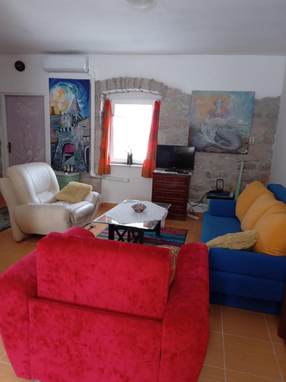Apartman Sirena Pićan Εξωτερικό φωτογραφία