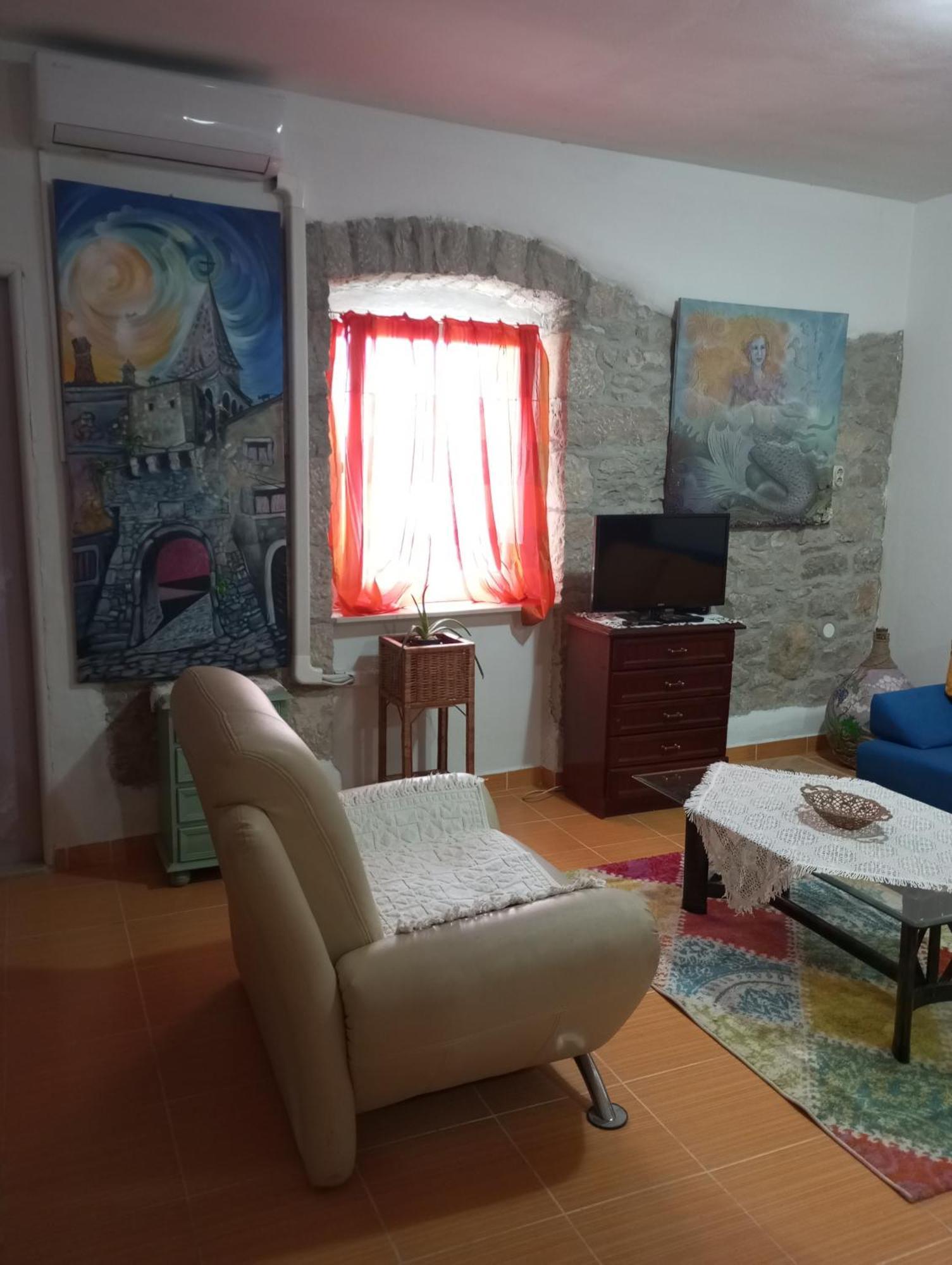 Apartman Sirena Pićan Εξωτερικό φωτογραφία
